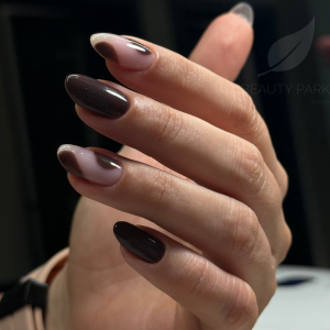 Manicure O.P.I z masażem dłoni gorącą świecą